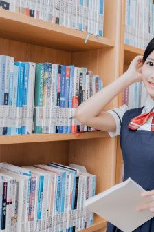 夫妻二人床上做运动